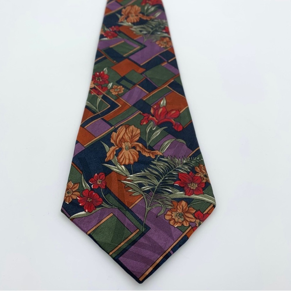 Vintage Lucarelli Floral Iris Orchid Palm Leaves Silk Neck Tie Made In USA Rare